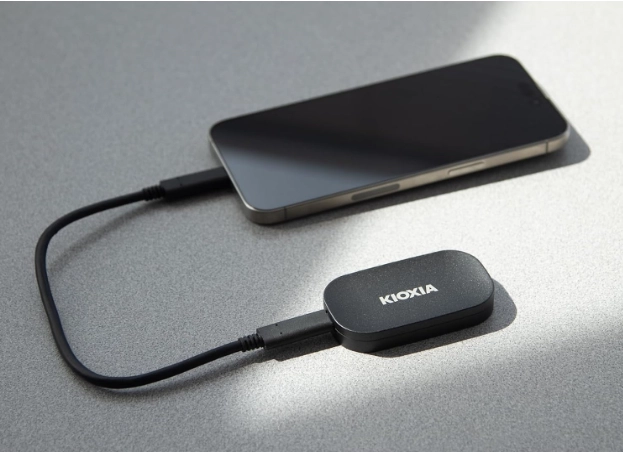 KIOXIA EXCERIA PLUS G2 1TB Portable SSD image 3